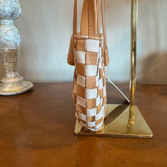 Cleobella Rare Woven Crossbody Bag – Adjustable Strap - Picture 3 of 9